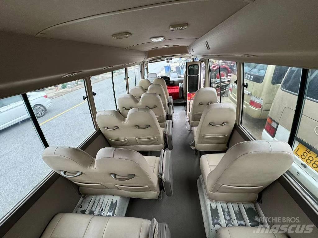 Toyota Coaster Bus Mikroautobusi