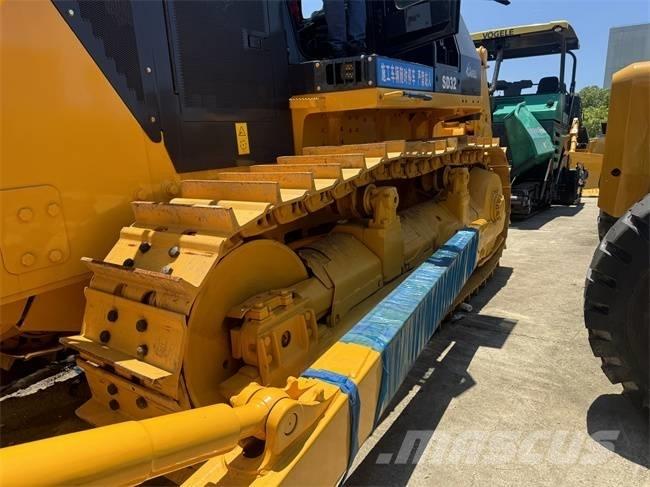 Shantui SD 32 Kāpurķēžu buldozeri