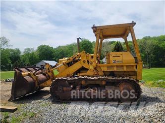CAT 977 L Kāpurķēžu iekrāvēji