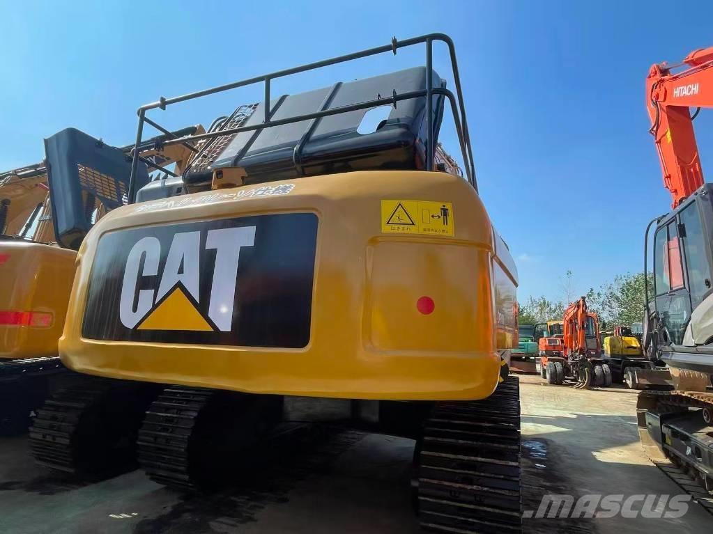 CAT 330D2 Kāpurķēžu ekskavatori