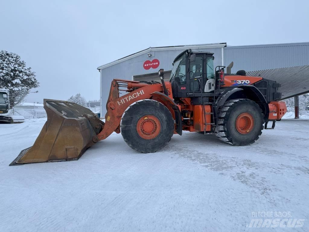Hitachi ZW 370-6 Iekrāvēji uz riteņiem