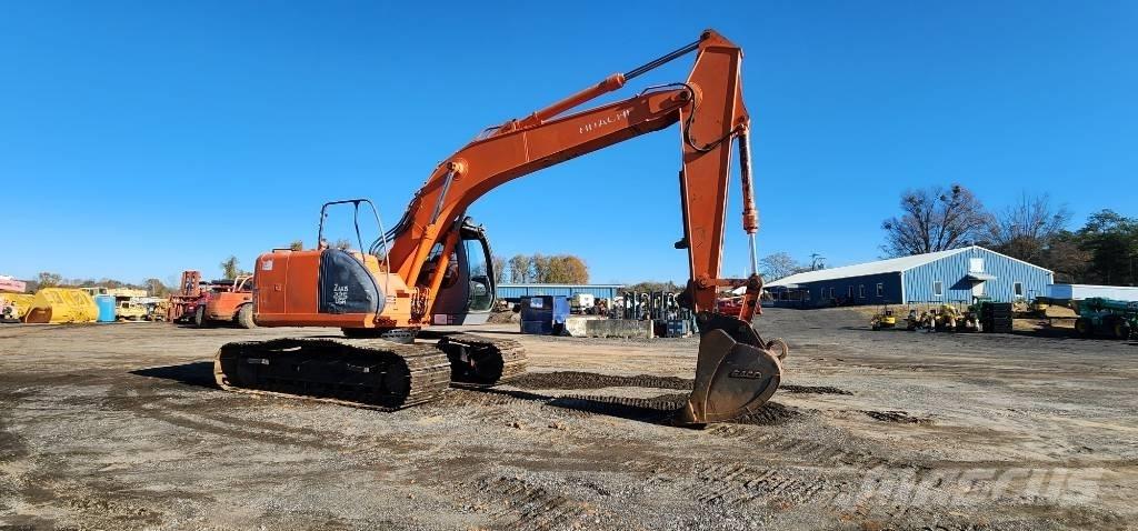 Hitachi ZX 225 USR Kāpurķēžu ekskavatori