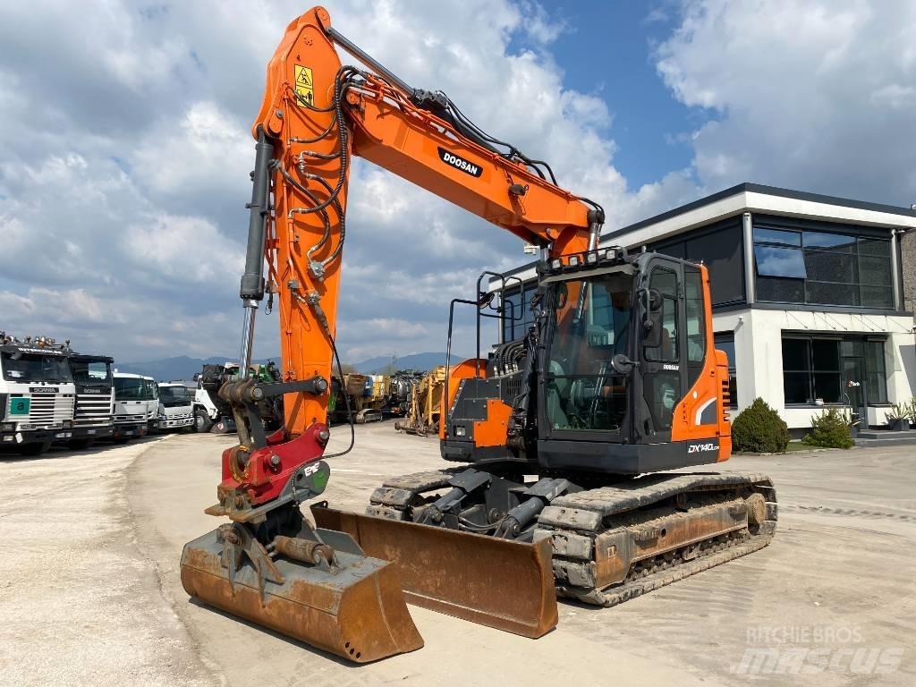 Doosan DX 140 LCR-5 Kāpurķēžu ekskavatori