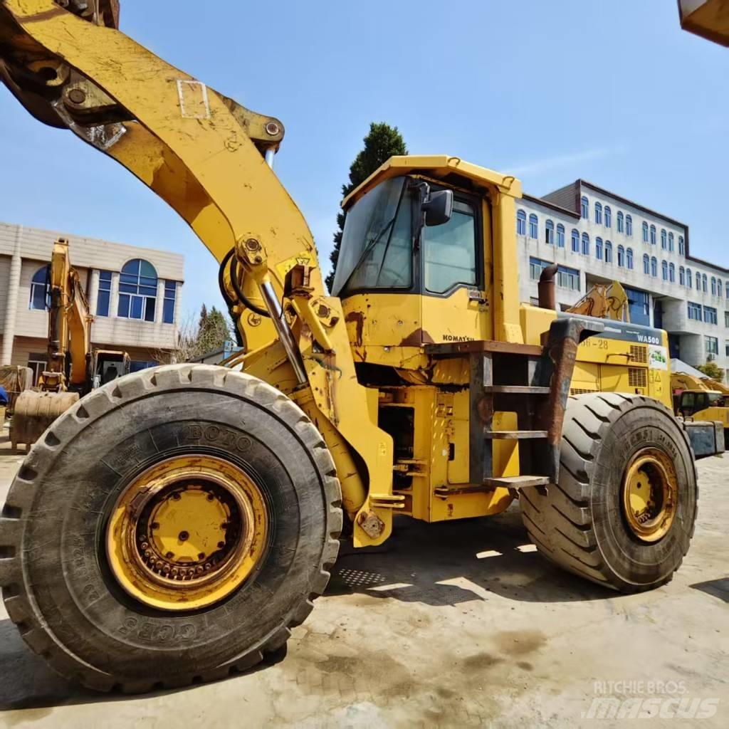 Komatsu WA 500-3 Iekrāvēji uz riteņiem