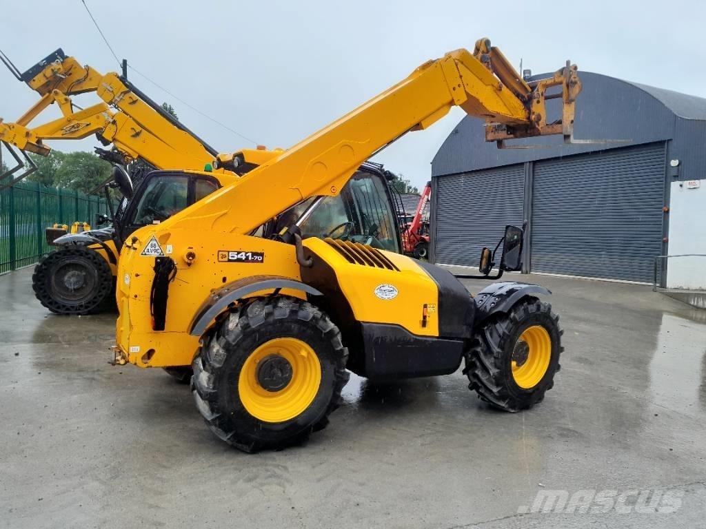 JCB 541-70 Lauksaimniecības pacēlāji