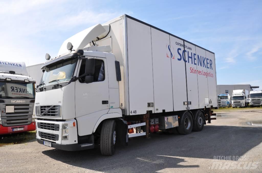 Volvo FH440 6X2 Furgons