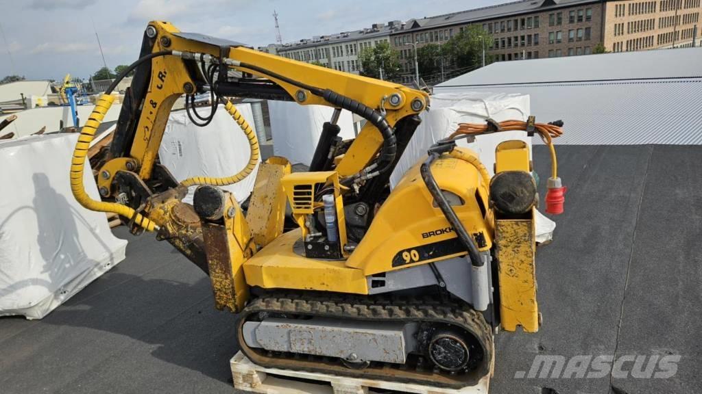 Brokk 90 Demontāžas ekskavators