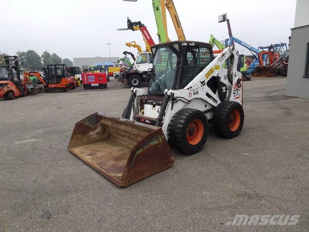 Bobcat 873 Lietoti riteņu kompaktiekrāvēji