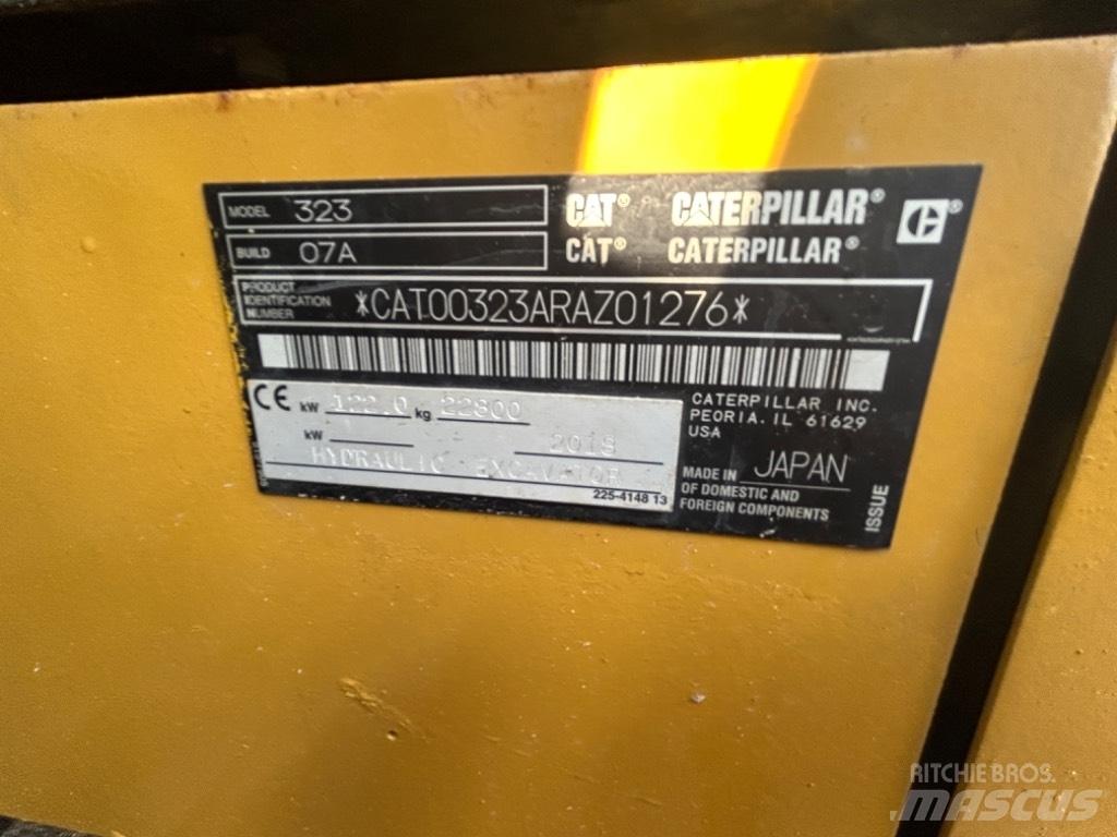 CAT 323 Nextgen Kāpurķēžu ekskavatori