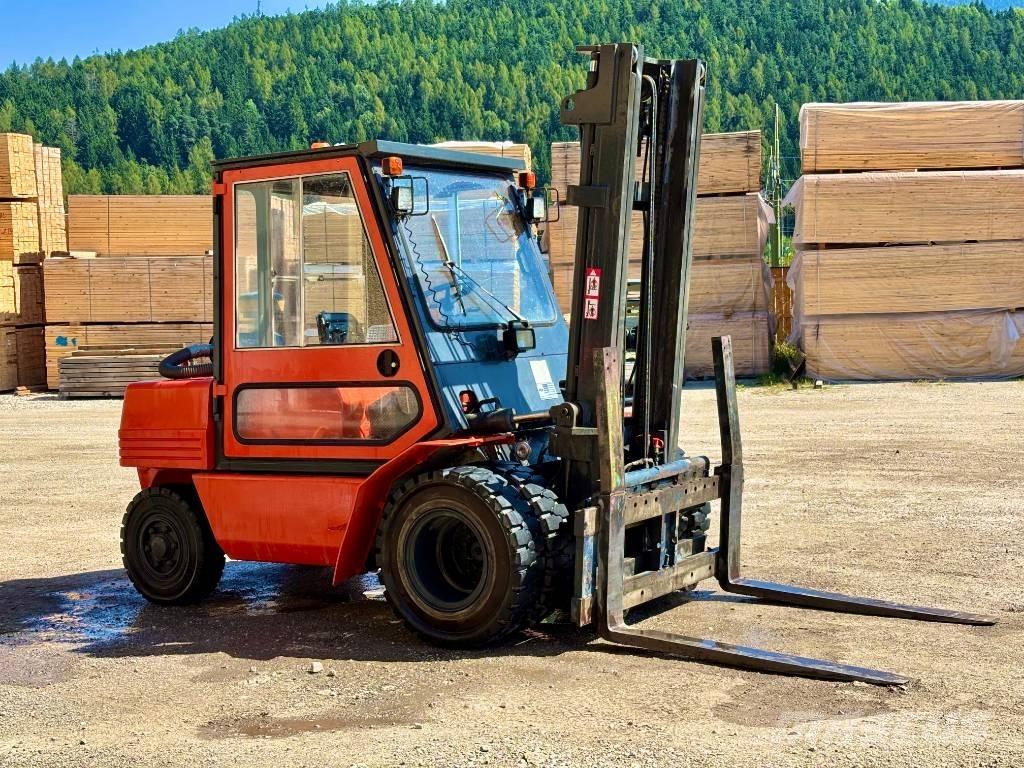 Komatsu FD 40 T Tehnika ar dīzeļa dzinēju