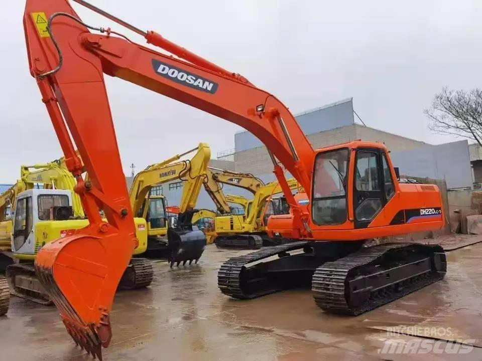 Doosan DH 220 Kāpurķēžu ekskavatori