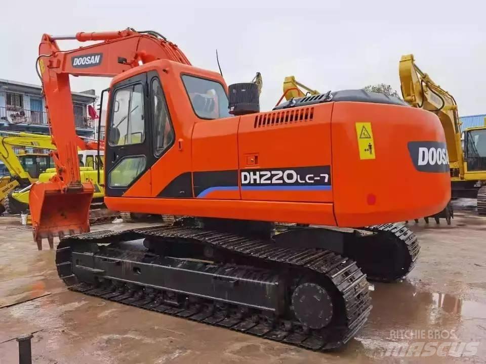 Doosan DH 220 Kāpurķēžu ekskavatori