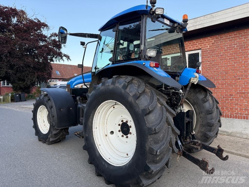 New Holland TM 155 Traktori