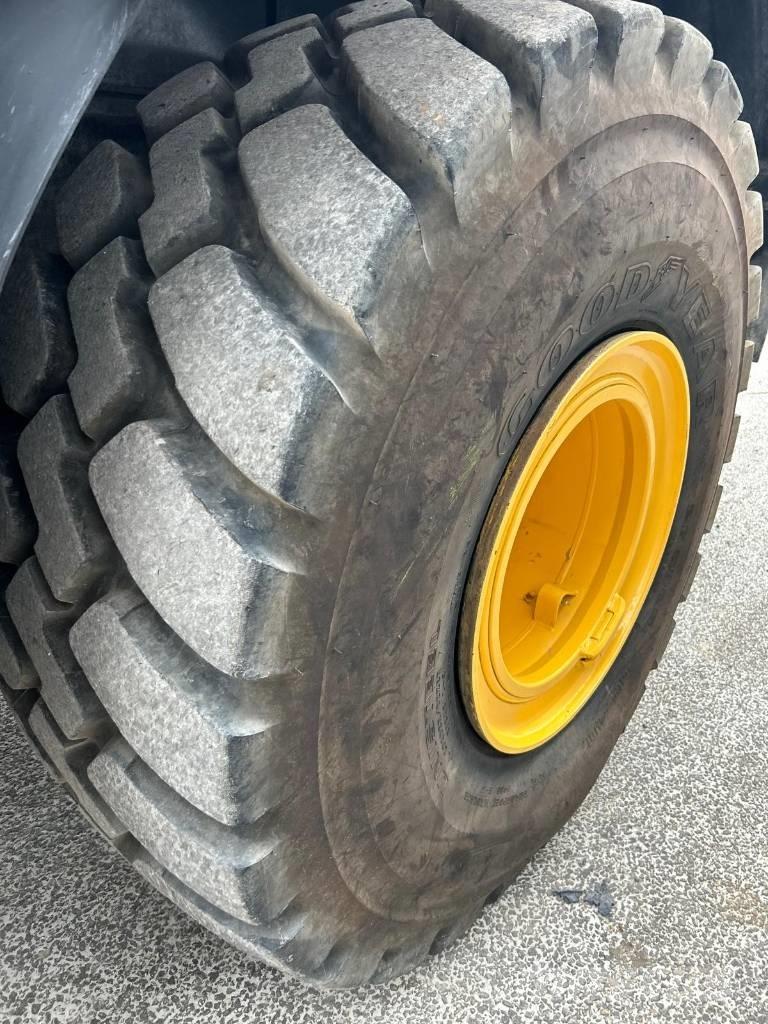 Komatsu WA 475-10E0 Iekrāvēji uz riteņiem