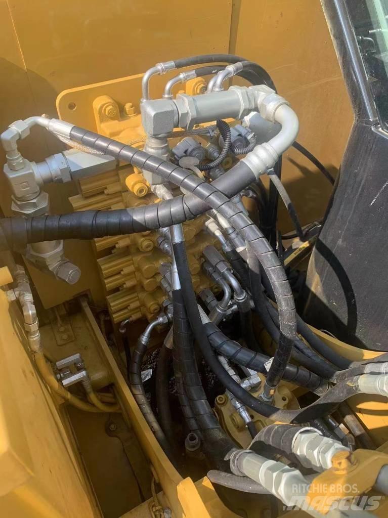 CAT 307E Kāpurķēžu ekskavatori