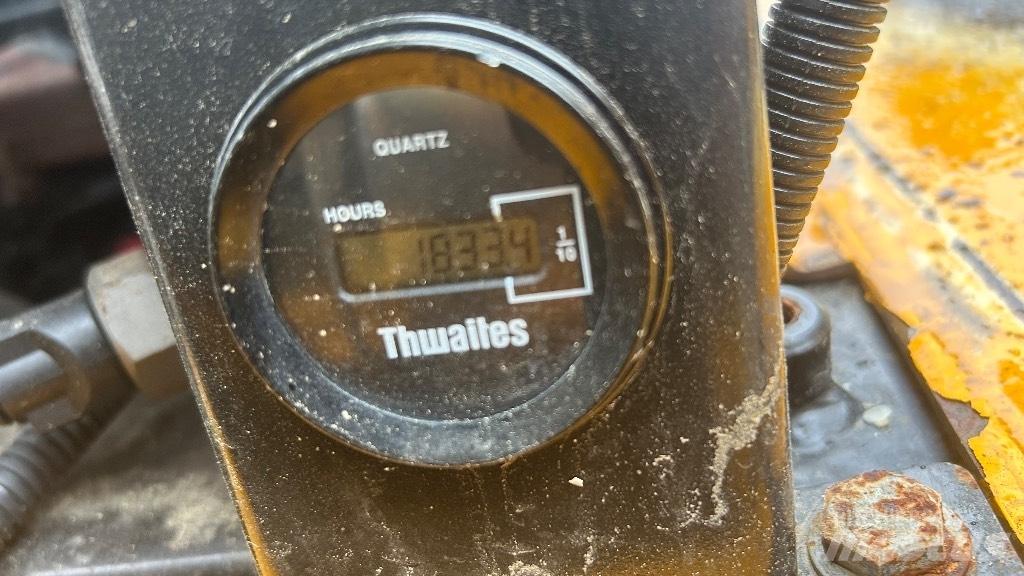 Thwaites MACH 444 Artikulētie pašizgāzēji