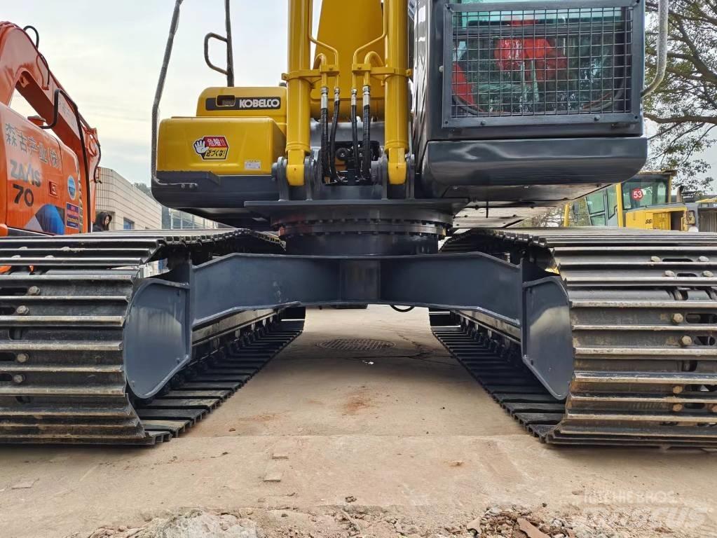 Kobelco SK200D Kāpurķēžu ekskavatori
