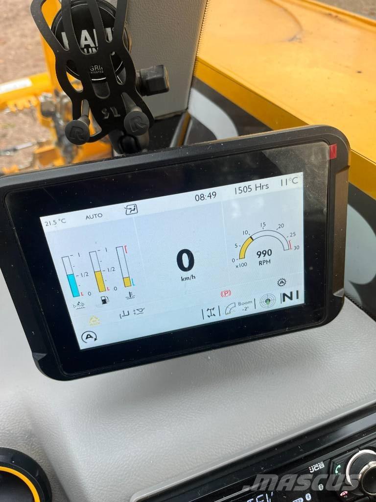 JCB Agri Xtra 542-70 Frontālie iekrāvēji un ekskavatori