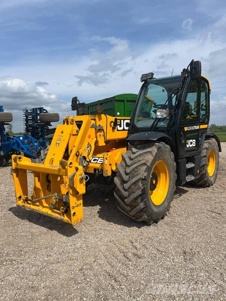 JCB Agri Xtra 542-70 Frontālie iekrāvēji un ekskavatori