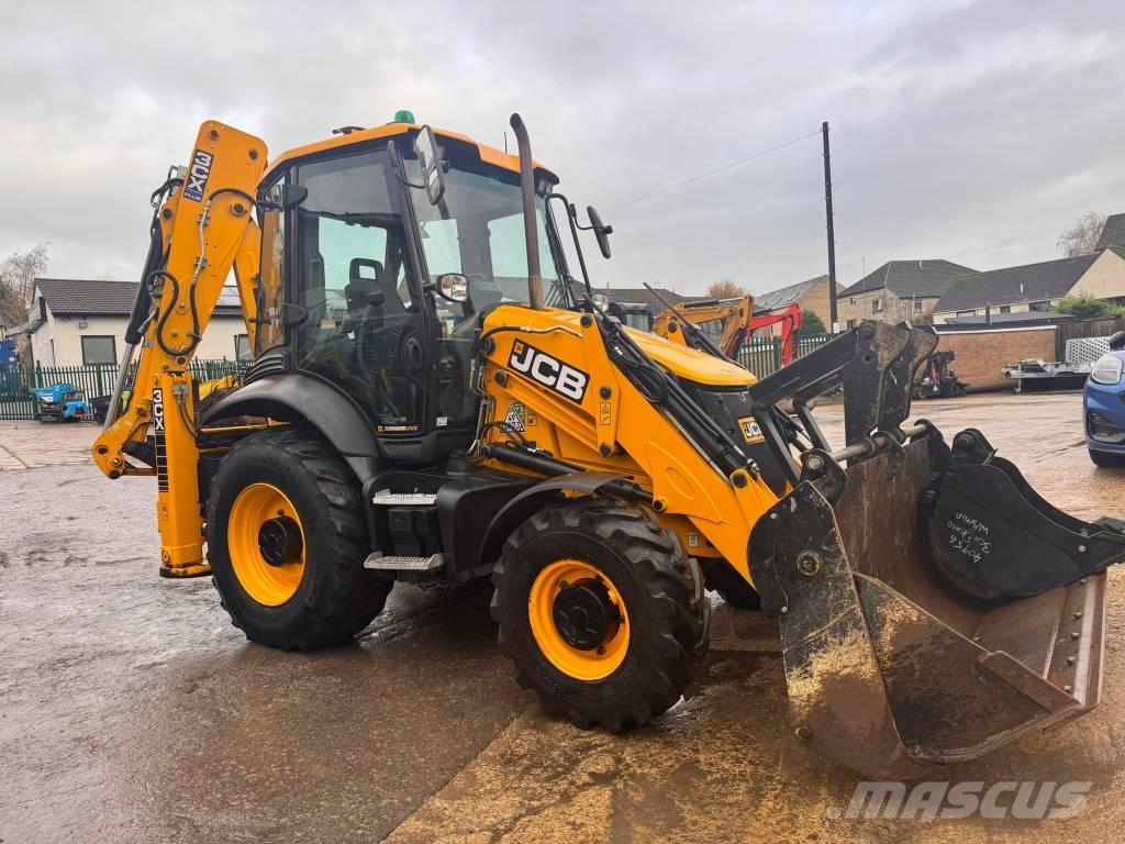JCB 3 CX Ekskavatori-iekrāvēji