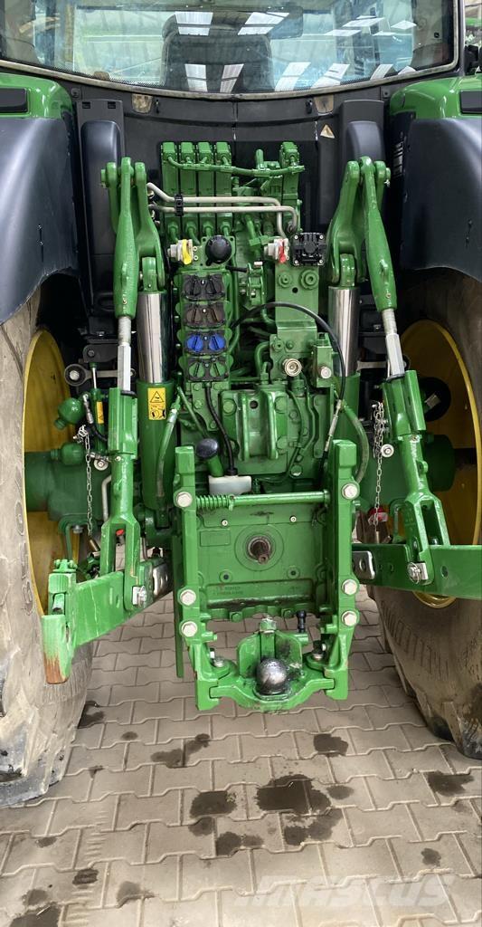 John Deere 6R 175 Traktori