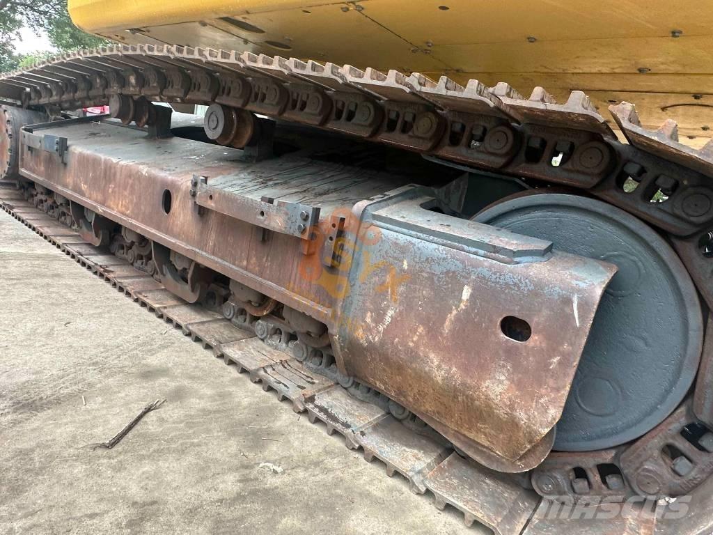 Komatsu PC 450 LC-8 Kāpurķēžu ekskavatori