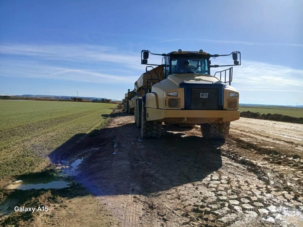 CAT 745 Artikulētie pašizgāzēji