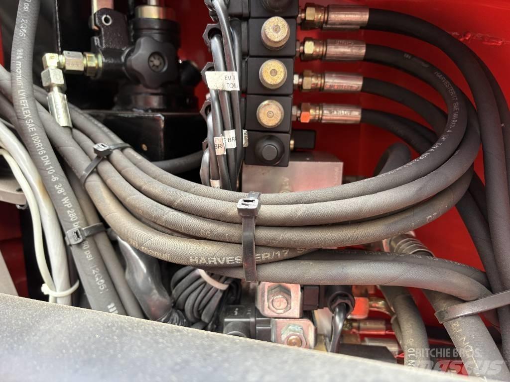 Manitou 150 AET 2 Strēles pacēlāji