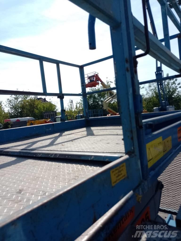 Genie GS 4390 Šķerveida pacēlāji