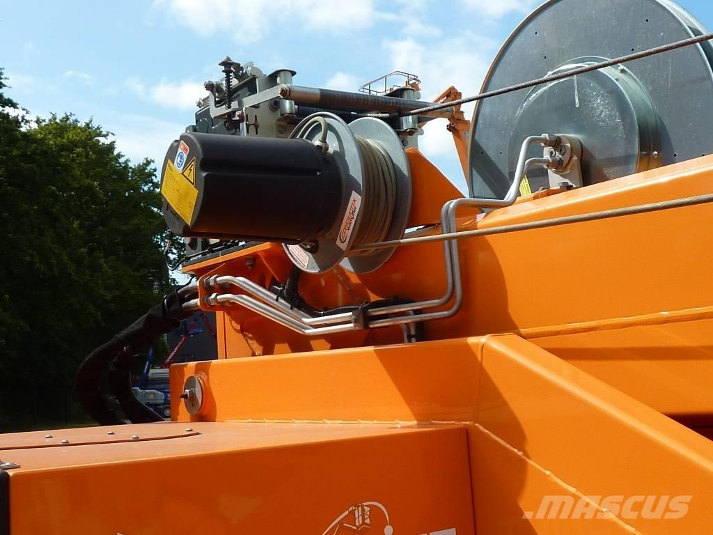 Böcker AHK 30 KS Citas pacelšanas iekārtas