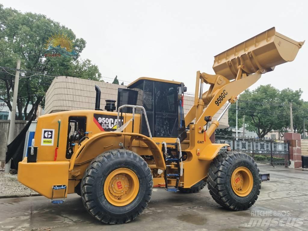 CAT 950 GC Iekrāvēji uz riteņiem