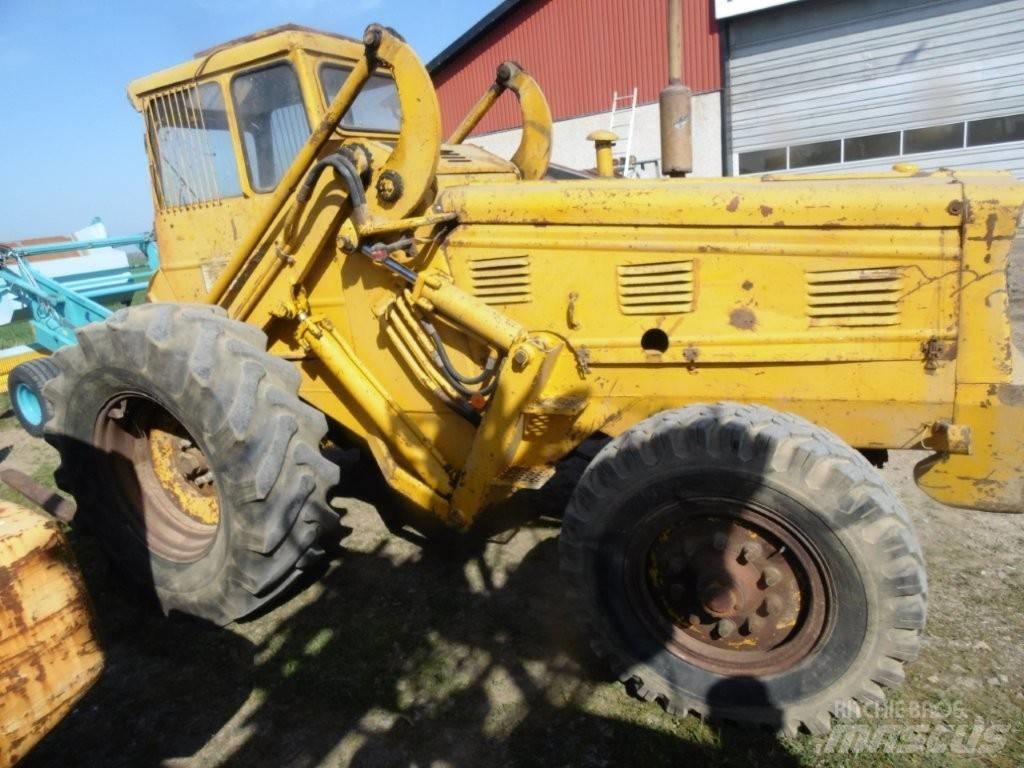 Volvo 218 TD Iekrāvēji uz riteņiem