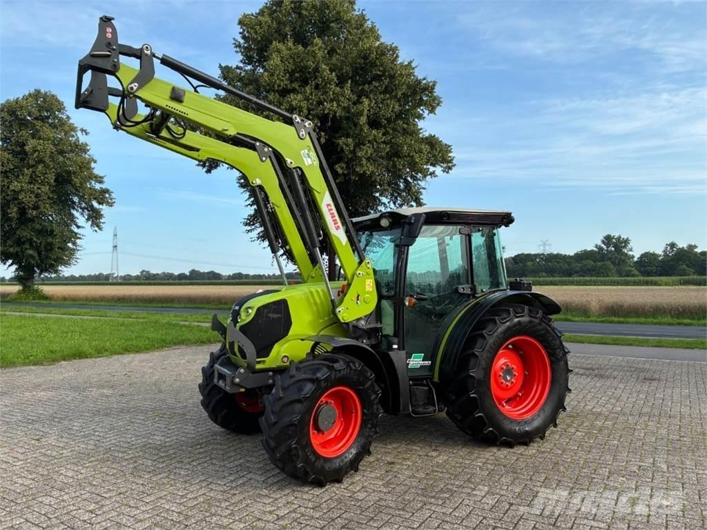 CLAAS Elios 220 Traktori