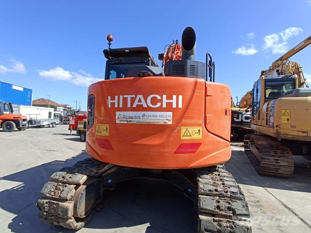 Hitachi ZX 135 US-6 Kāpurķēžu ekskavatori