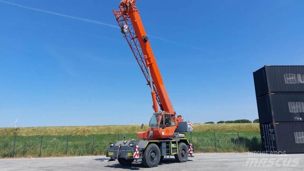 Terex RC30 Celtņi nelīdzenām virsmām