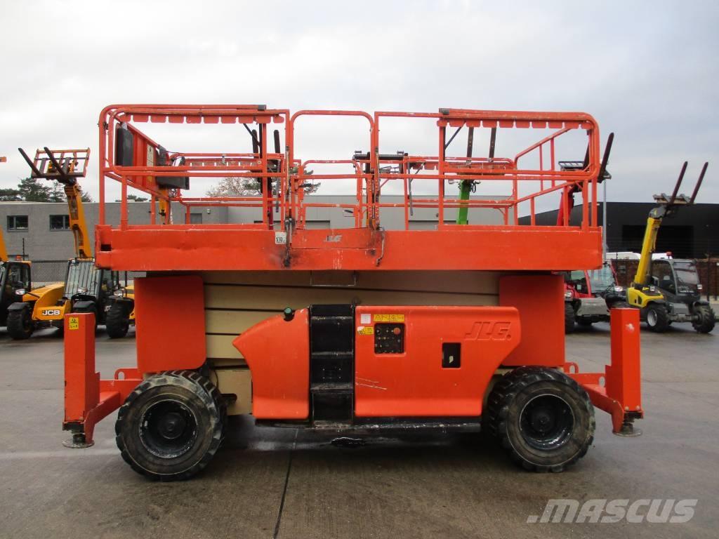 JLG 4384 RT (219) Šķerveida pacēlāji