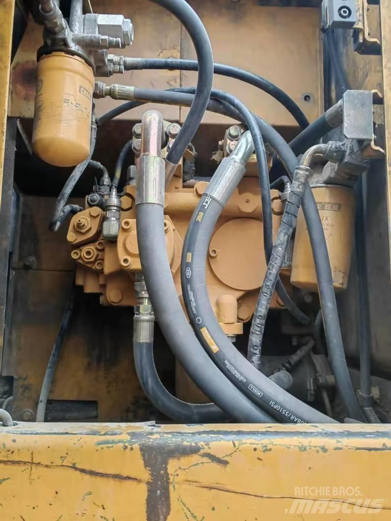 CAT 320 C U Kāpurķēžu ekskavatori