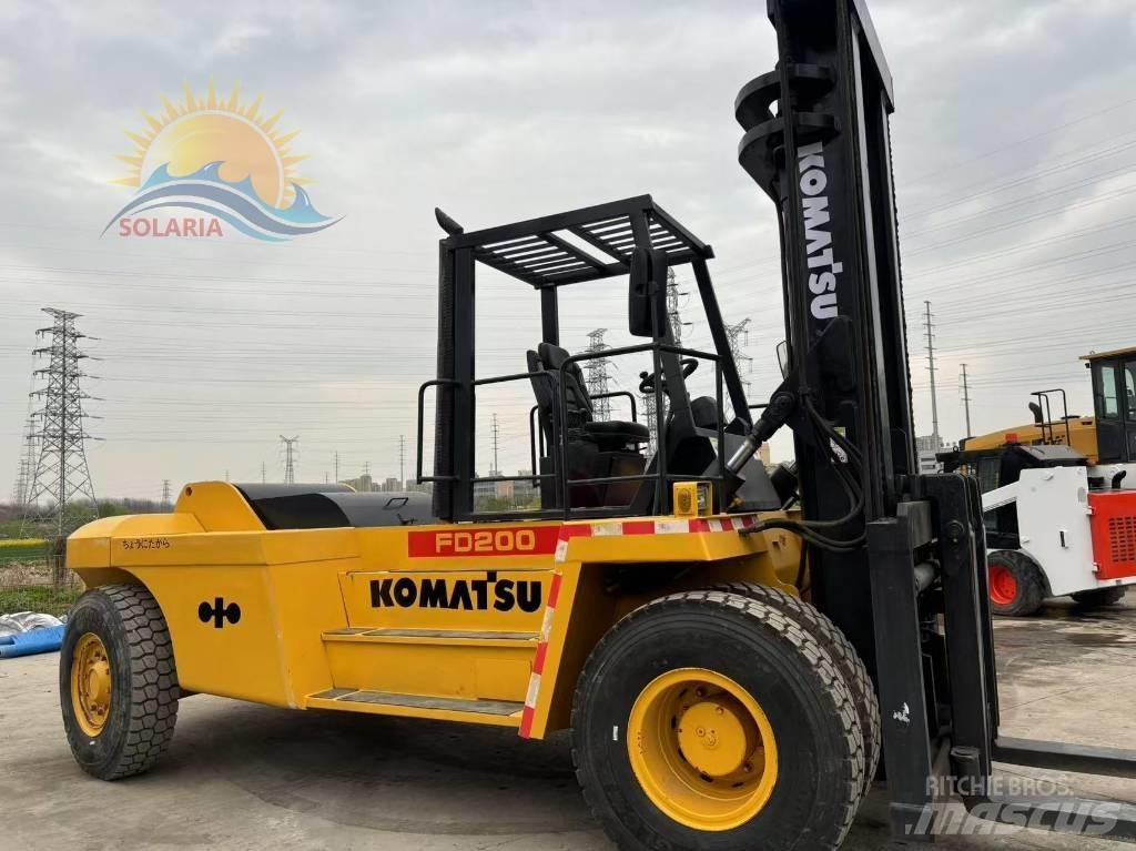 Komatsu FD 200 Tehnika ar dīzeļa dzinēju