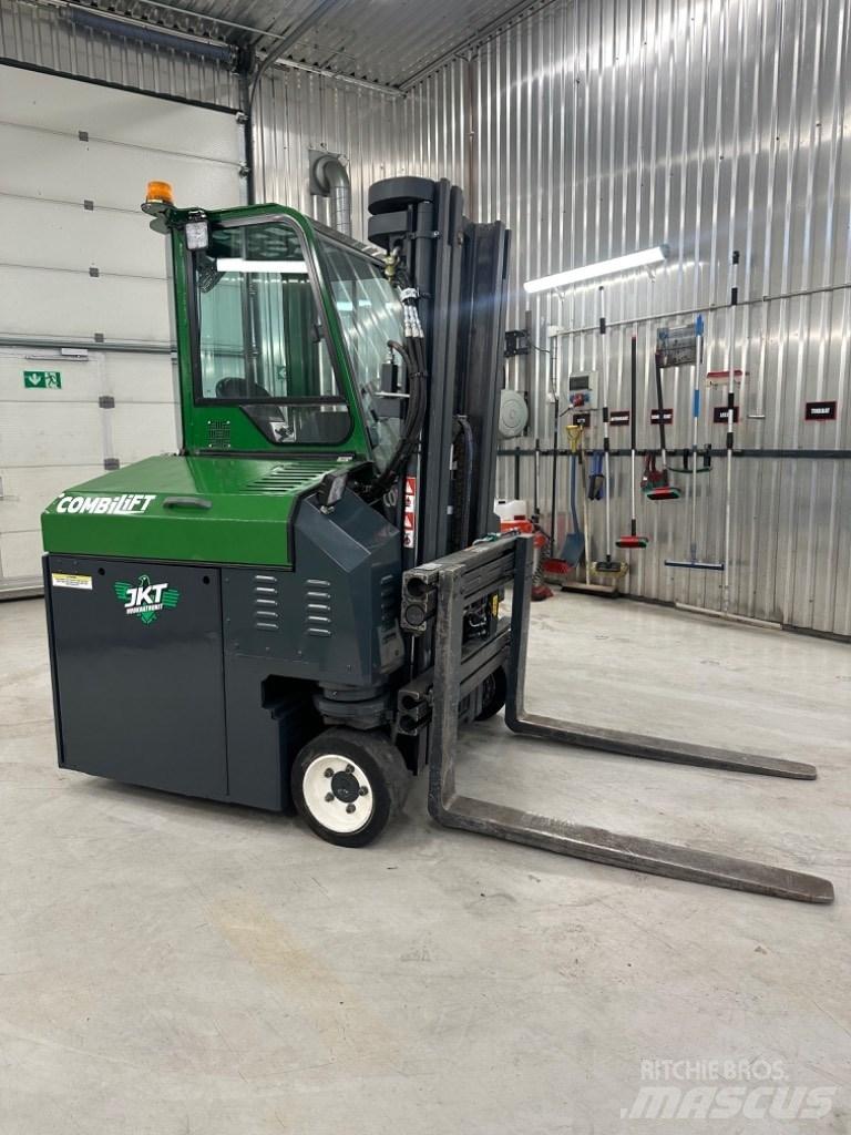 Combilift CB2500E Elektriskie iekrāvēji