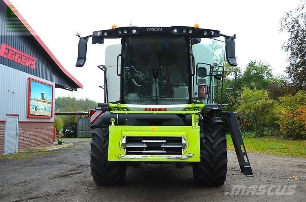 CLAAS trion 730 Ražas novākšanas kombaini