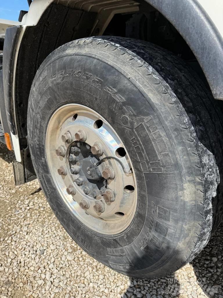 Iveco Stralis 460 Vilcēji