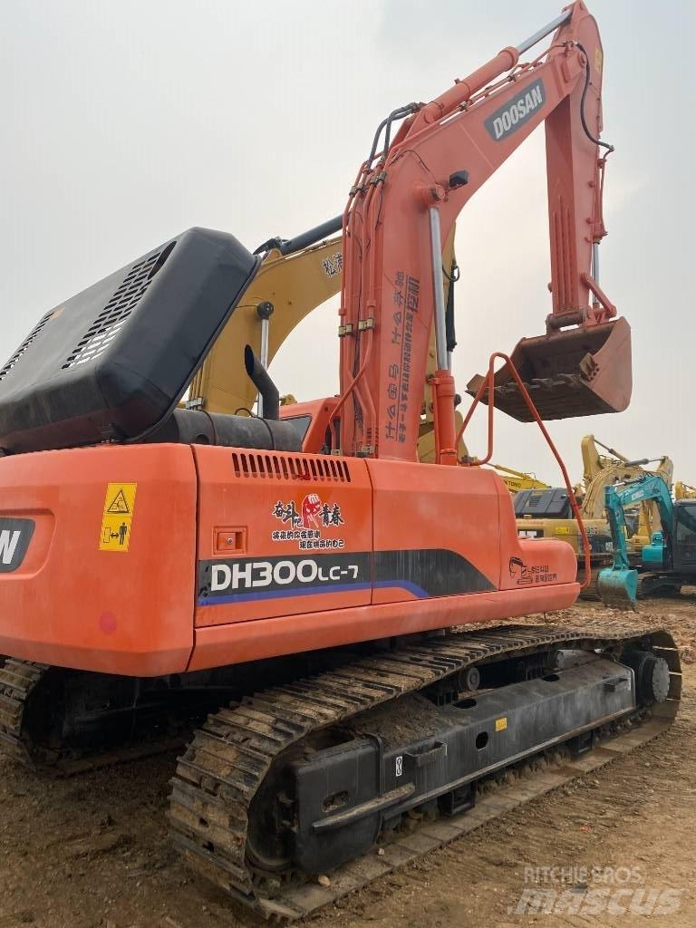 Doosan DH300-7 Kāpurķēžu ekskavatori