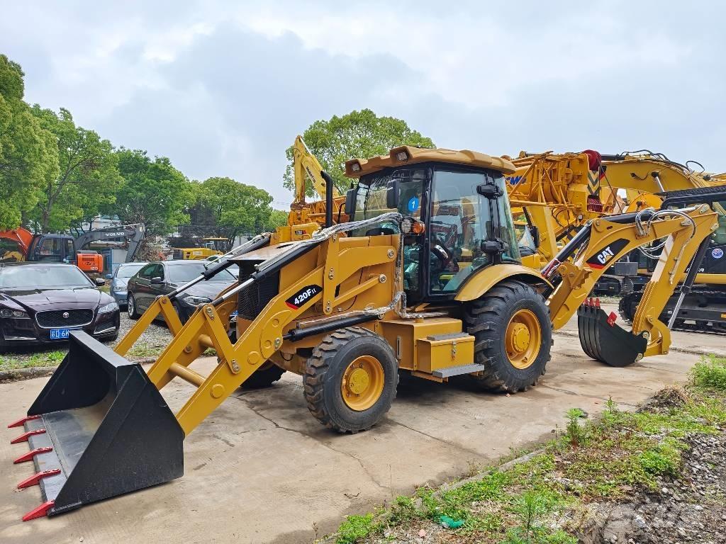CAT 420 F Ekskavatori-iekrāvēji