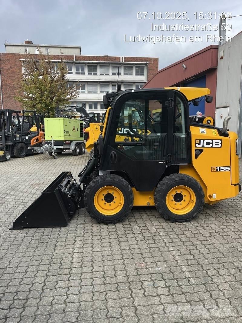JCB 155 Lietoti riteņu kompaktiekrāvēji