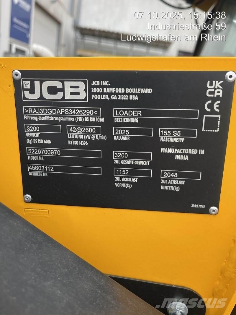 JCB 155 Lietoti riteņu kompaktiekrāvēji