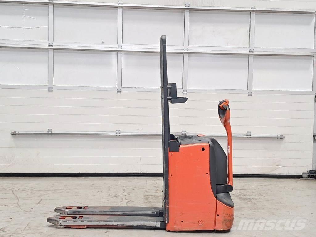 Linde T16L Zemie palešu pacēlāji