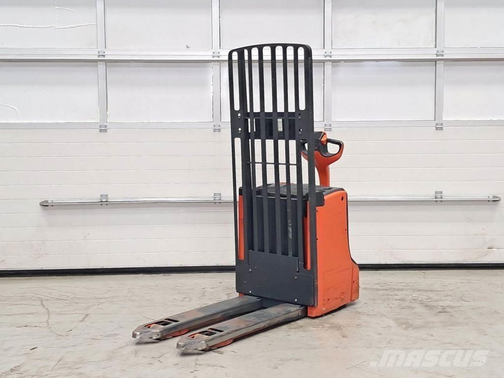 Linde T16L Zemie palešu pacēlāji