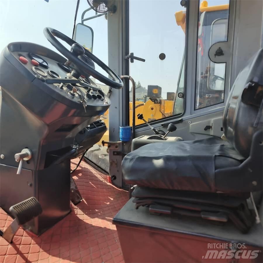 XCMG XS 263 J Vienvalča grunts veltņi