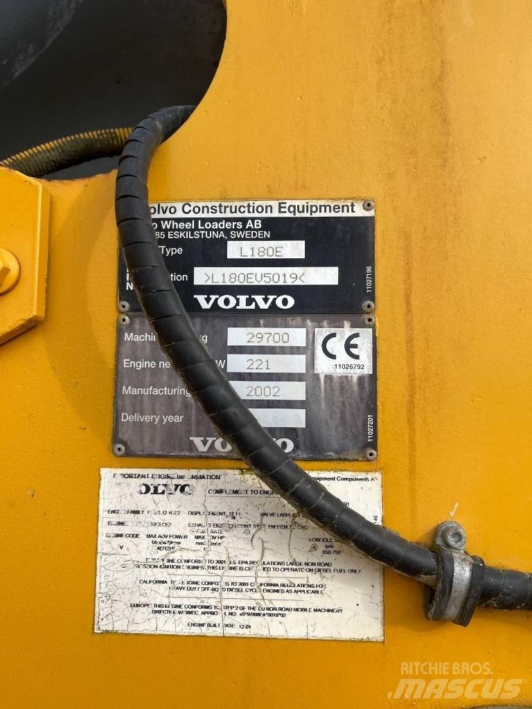 Volvo L 180 E Iekrāvēji uz riteņiem