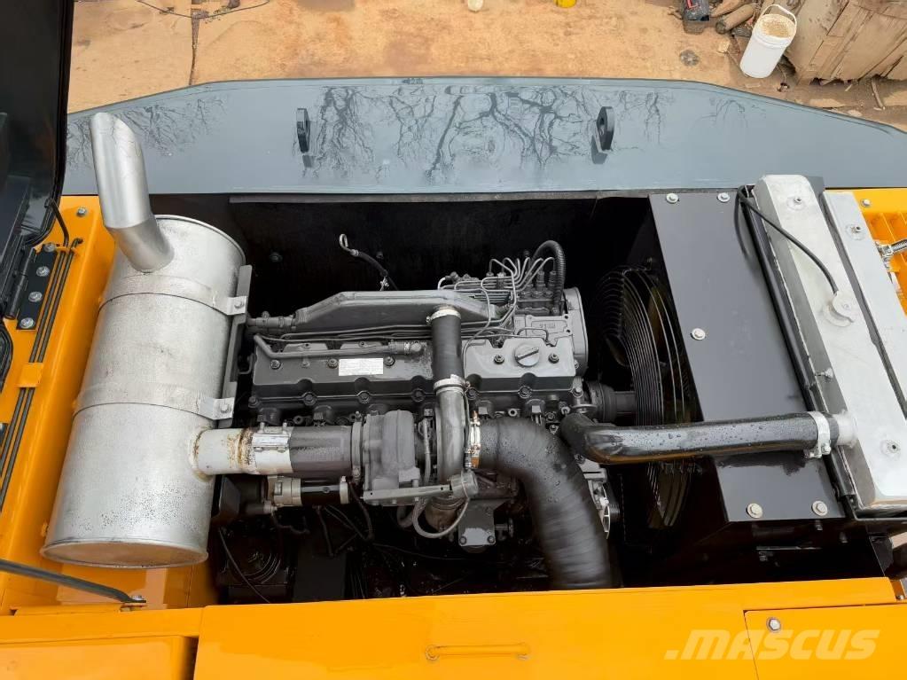 Hyundai 305-9t Kāpurķēžu ekskavatori